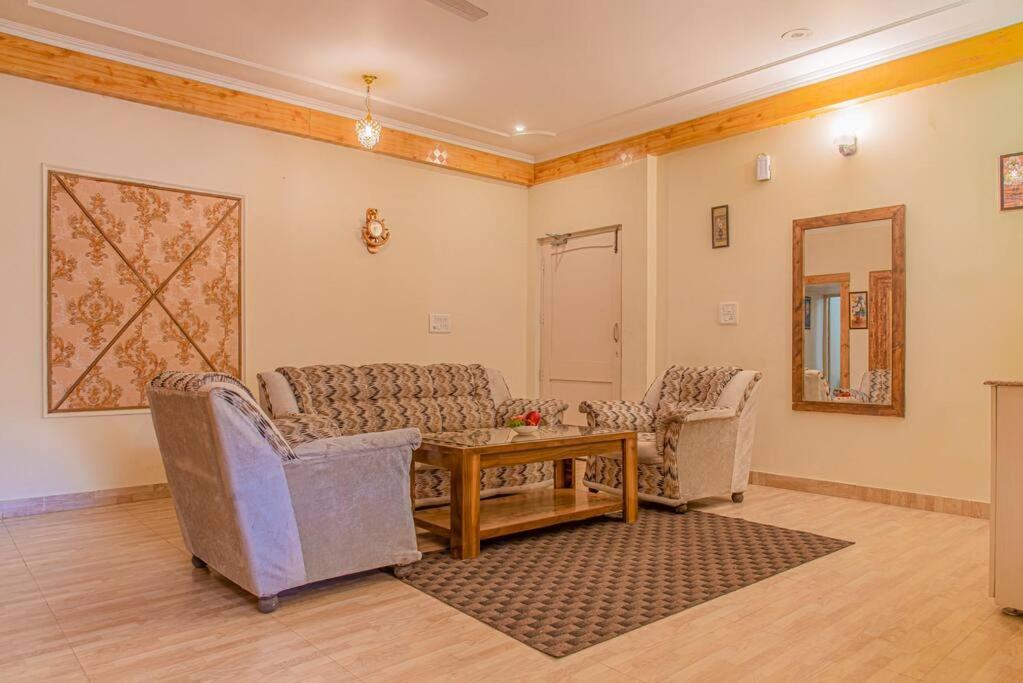Valley View Family Unit Kasauli Luaran gambar